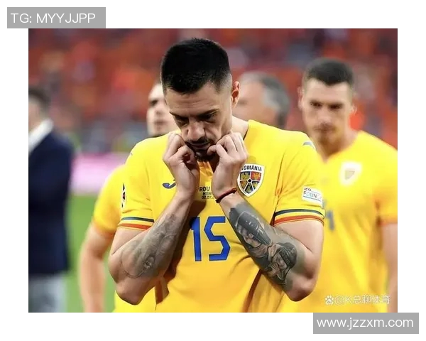 偶然自拍竟捕捉到足球明星瞬间引发热议与追捧